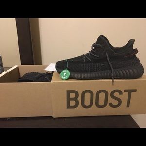 Yeezy 350 v2 reflective worn twice have all tags